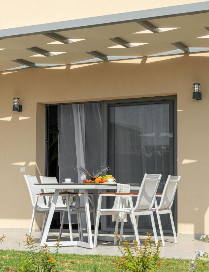 Yuka Villas Collection Nea Iraklitsa Luaran gambar